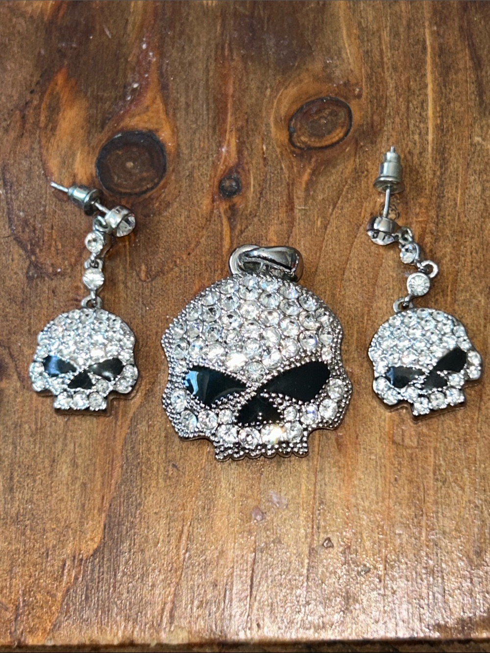 Harley-Davidson Silver and Black Crystal Skull Pendant & Earrings